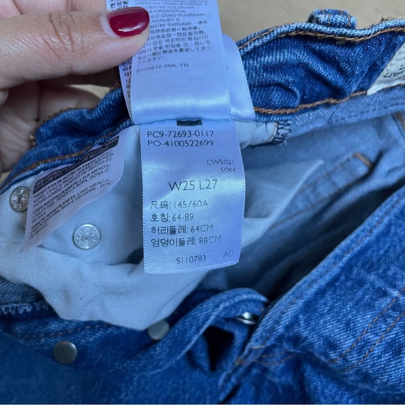 Levi’s Ribcage Jeans - Picture 6 of 8